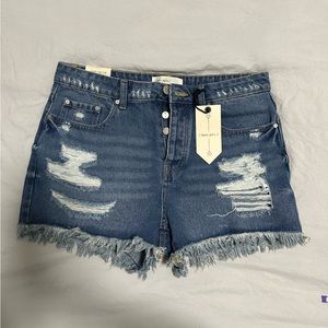 NWT Women’s denim shorts size 11/29